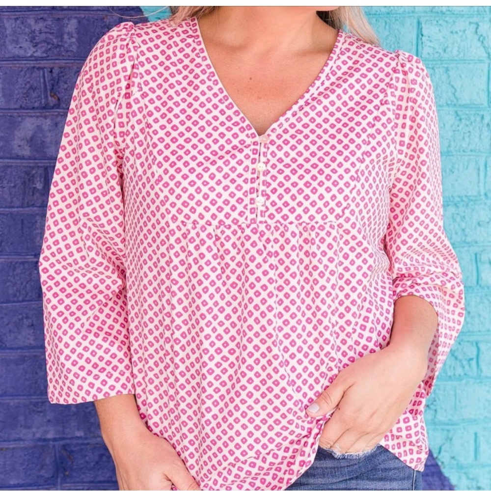 Ladies pink top!  Beautiful vibrant pink. NWOT